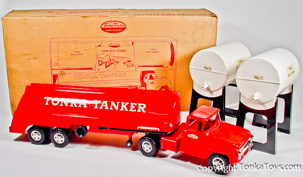 1959 Tonka B-215 Bulk Storage Tanker Set  1