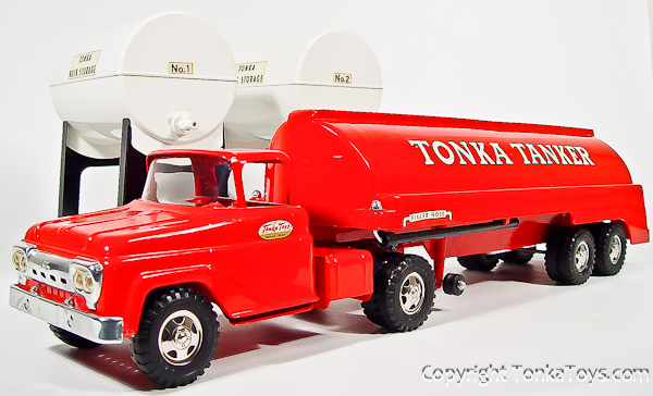 1959 Tonka B-215 Bulk Storage Tanker Set 13